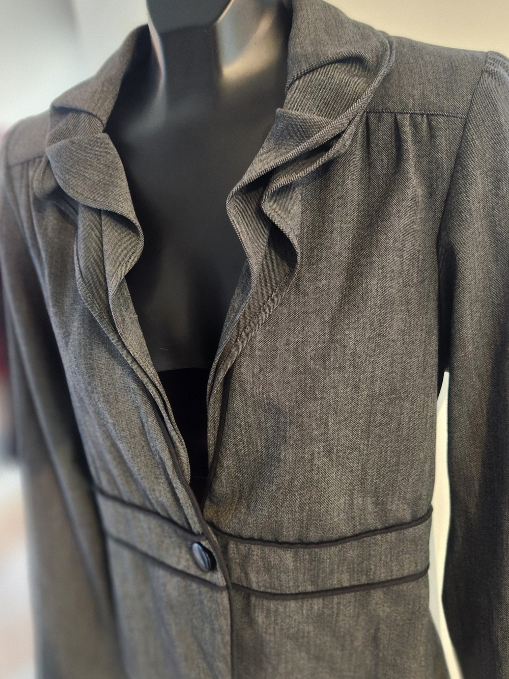 Eve Gravel Gray Ruffle-Trim Blazer Size LG